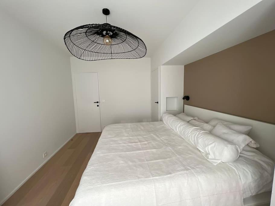 Beautiful Penthouse At 5Min Of Albert Place Кнокке-Хейст Экстерьер фото